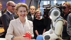 EU proposes rules for artificial intelligence to limit risks