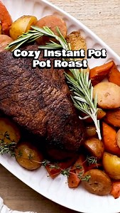 Becky Hardin | This Instant Pot Pot Roast has all the cozy flavor of a slow-cooked roast with fall-apart tender beef, savory gravy, and hearty vegetables,... | Instagram