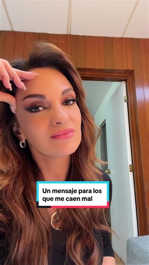 Buena vibra para quienes me caen mal 🤭😂