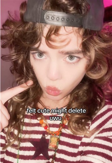 I found my elf ears chat uwu #elf #glitchinthematrix #2016 #2006