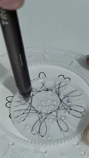 SPIROGRAPH BEST GAME #REELS #SHORTS