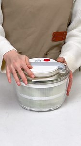 🥗 Enjoy crisp, clean salads with our Salad Spinner! Quick and easy, it's the perfect tool for your healthy meals. 🌿💧 🔍 Find it at https://temu.to/m/u83dkmmipum or with this code dpp8672. #Temu #TemuFinds #HealthyEating | Temu