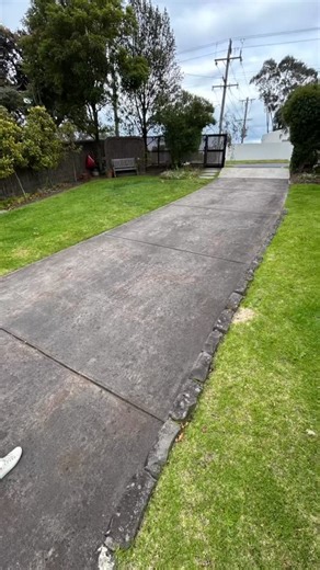 A tired driveway can quietly drag down the whole property — even when the house itself is well cared for. A proper driveway repair and protective coating does the opposite: it lifts everything around it. Driveway Repair & Recoat – Before ➝ After Cracks sealed, surface repaired, then finished with a durable, slip-resistant coating designed for Australian conditions. This process doesn’t just improve appearance — it helps protect the concrete from water ingress, UV damage, and ongoing wear from ve