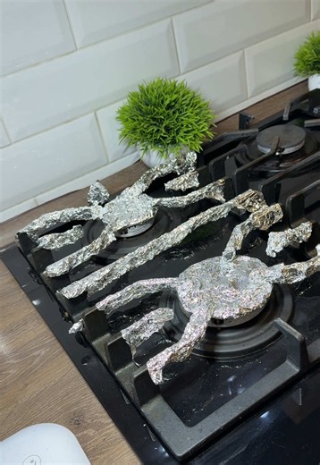 Stove cleaning life hack that keeps your stove always clean