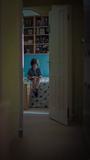 𝘛𝘳𝘪𝘨𝘨𝘦𝘳 𝘞𝘢𝘳𝘯𝘪𝘯𝘨: 𝘋𝘰𝘮𝘦𝘴𝘵𝘪𝘤 𝘝𝘪𝘰𝘭𝘦𝘯𝘤𝘦 An ad that hits you where it hurts #GoodAdsMatter A suffering no one should have to endure. This 2019 spot from Women’s Aid, The Unedited Truth, is exactly that… a gut-punching look at domestic abuse. The ad puts us inside the bleak moments that lead to abuse, using blackouts to show the “edited truth”, the reality that some can’t escape. And the hardest part is… the little children who grow up in these abusive environments. Domest