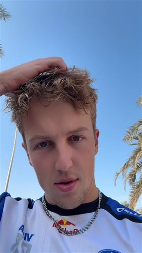 The Giant Forehead Filter Prank Revealed