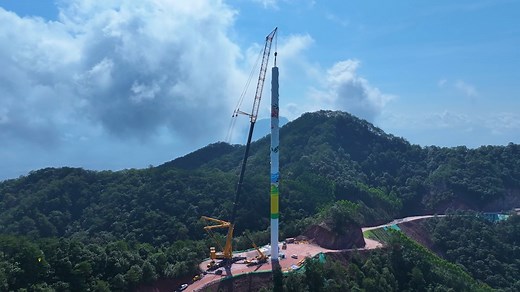 🚀 XCA4000 in Action! 🌍⚡ A 6.7MW wind turbine is rising in Wuzhou, Guangxi — 125 meters tall, featuring a 76-ton hub, a 150-ton nacelle, and three 107-meter blades weighing 34 tons each. This installation is powered by the XCA4000 all-terrain crane, equipped with an 85-meter boom and a 60-meter wind power boom. With each blade taking around three hours to lift and secure, the project showcases the precision, strength, and innovation driving the future of clean energy. 👉 Follow us for more grou