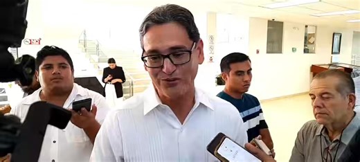 📹El Alcalde de #CdMadero, Erasmo González Robledo, respondió así tras ser cuestionado sobre supuestamente estar involucrado en tráfico de huachicol. | Expreso