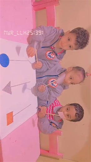 نشاط تطابق الاشكال الهندسيه 💙 بيبي كلاس القمرات 😘 | رياض أطفال جيل المستقبل للغات