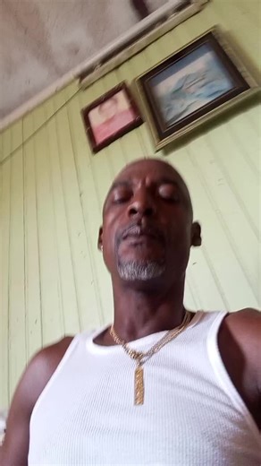 Owen Gavin Armstrong (@owengavinarmstron)’s video of jana and rob