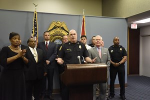 ASL interpreter signed gibberish about Tampa killer