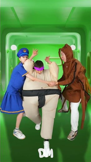 London Bridge is Falling Down | Nursery Rhymes & Kids Songs - Dominoki