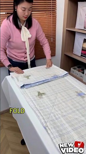 "Bed Sheet Hack That Instantly Folds Sheets Perfectly Every Time – Say Goodbye to Messy Beds!"