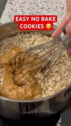 CHOCOLATE, OATMEAL, PEANUT BUTTER COOKIES😊RECIPE IN DESCRIPTION BOX👍