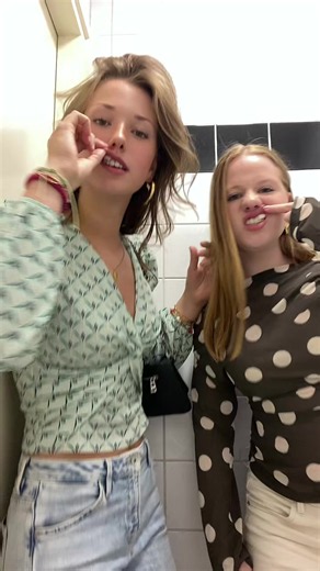 Puck en Bregje: De 'Kommers' Video die Scheurt!