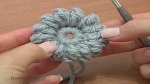 3.1M views · 4.8K reactions | This tutorial shows you a quick method of making small and simple button. | Crochet Elenarugalstudio | Facebook