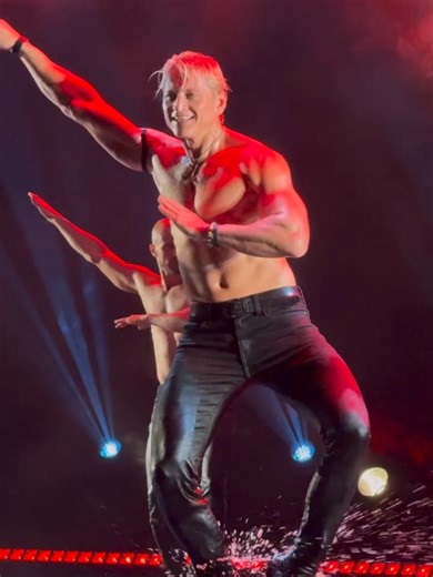 肌肉科目三：魅力四射的健美男士