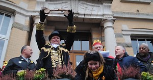 La 66e édition du carnaval de la Grosse Biesse de Marche-en-Famenne a été lancée ce samedi sous un froid de "Canard" mais dans une chaude ambiance