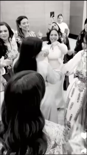 فيديوهات أنشأها matima (@matima117) باستخدام الصوت الأصلي - matima