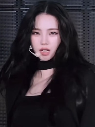 Karina Aespa's Unique Face Card: Why She Has No Visual Twin