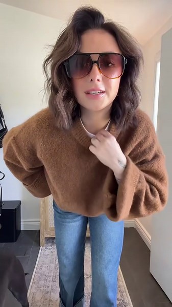 Weekend Uniform: Chunky Sweater & Cuffed Denim