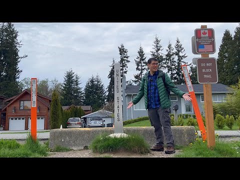 Strange USA Canada Border : Exploring Peace Arch Park