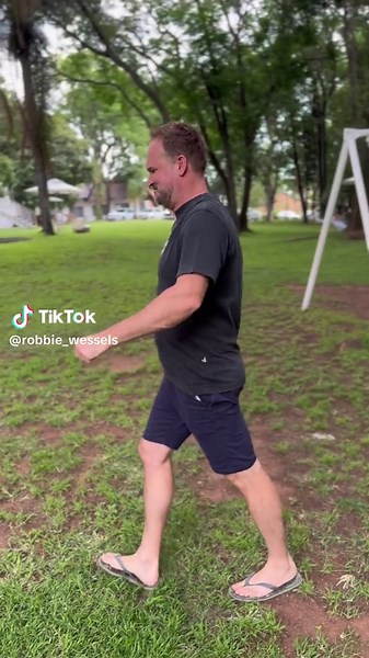 wessels.robbie (@robbie_wessels) - Robbie Wessels en Henno de Vos: Tydens my Show