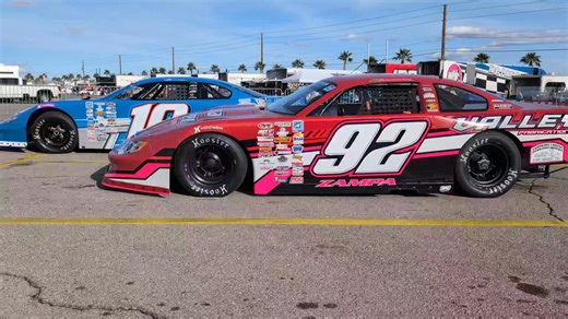 Practice 2 begins for CARS Tour West Super Late Models at The Bullring in Las Vegas. 📸: Rence Brown | Short Track SCENE