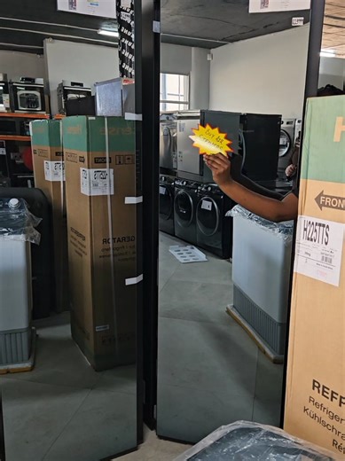 Elevate Your Wardrobe: The Benefits of a Steamer