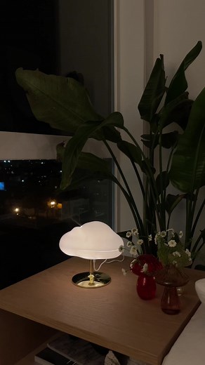 the cutest (and smallest) diffuser ☁️ found on amazon!! #amazonfinds #amazonmusthaves #amazonfavorites #amazoncutestuff #aestheticdecor #aesthetichome