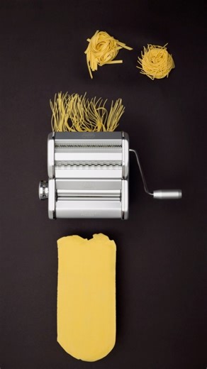 Marcato on Instagram: "+shapes +taste: Atlas+ Its compact design makes it possible to create, with just one tool, 4 different formats: lasagna, fettuccine, tagliolini and spaghetti. The variety of cuts that can be made is further expanded thanks to the 10 extra accessories available. #marcato #marcatopasta #pastamachine #marcatopastamachine #atlas+ #acquafarinamarcato #yourfoodstories #pastalover #pasta #makepastanotwar"
