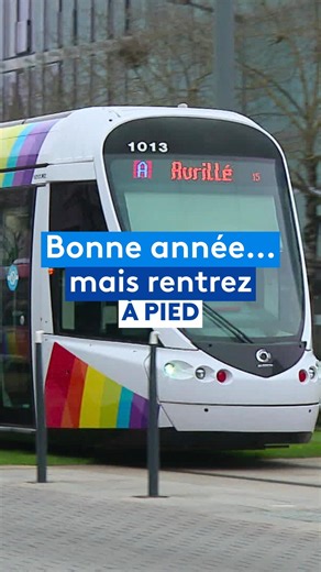 Au quotidien, ils roulent jusqu'à minuit, mais pour le nouvel an, les bus et les tramways à Angers s'arrêteront à 19h30... Une fin de service qui fait réagir. #angers #transport #nouvelan | France 3 Pays de la Loire