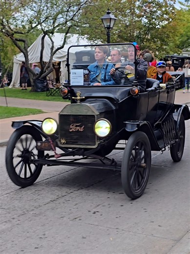 1915 Ford Model T Engine Sound at Greenfield Festival