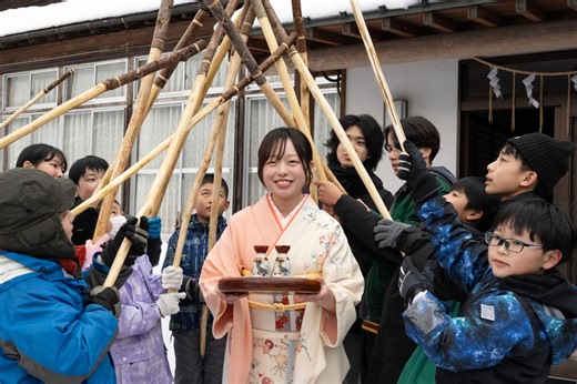 新婚家庭の子宝願い「嫁祝い」　上越市西横山の小正月行事 - 上越タウンジャーナル