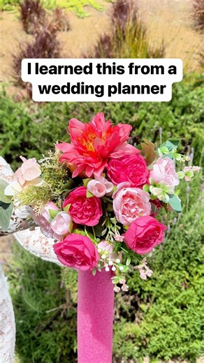 Diy bridal bouquet using a pool noodle and ribbon 💐👰‍♀️ #bridalbouquet #diywedding #weddingflowers