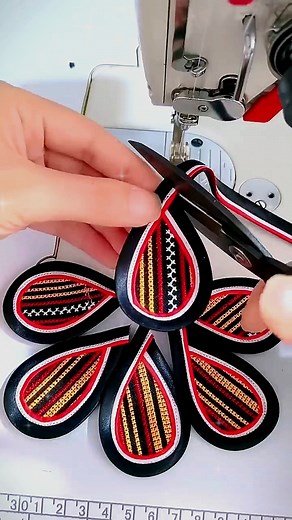 3K views · 24 reactions | How to Stitch a Welt Strip to your Drop Fabric – A DIY Tutorial | Stitching Explorers | Facebook