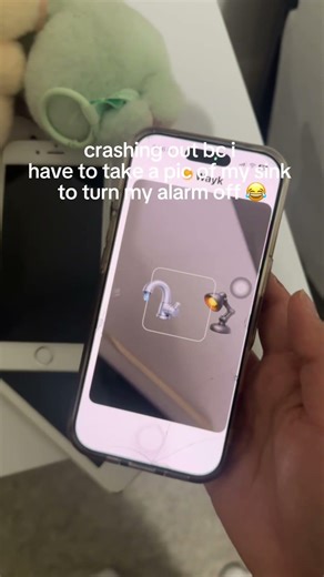 Crashing out because I have to take a picture to turn off my alarm