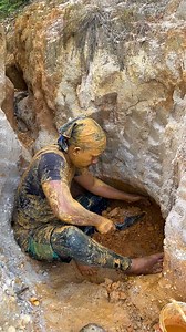 wow..⚒️simple excavation July 2025. traditional gold extraction method😱 | Aleng Gold Hunting