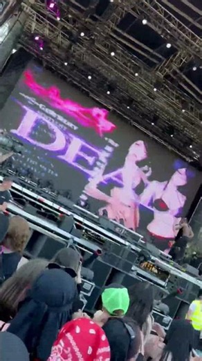 Destroy Lonely performs "SYRUP SIPPIN" Live at BludFest 2026