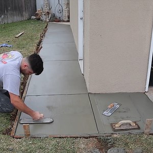 How to Pour a Concrete Side Walk for Beginners DIY | DIY & Crafts