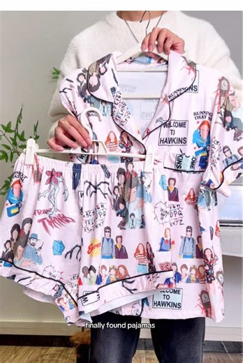 So soft and cozy, this sleepwear set feels like a gentle hug for your perfect night's rest! 🛏️💖#Sleepwear #Pajamas #Loungewear #ComfyClothes #TikTokShopHolidayHaul