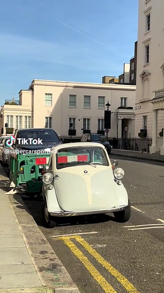 average london side street spot 👌 #BMW #BMWIsetta #Cars #Car #CarSpotting #CarSpotter #CarLovers #London