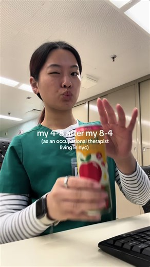 work b2b work out b2b dinner b2b movie fueled by @Bloom Nutrition #bloomenergy ⚡️#ditl #vlog #afterwork #occupationaltherapist