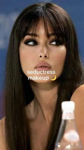 ChicWithKels on Instagram: "seductress makeup look 🌙 #seductress #makeuptutorial #darkmakeup #sultrymakeup #seductiveeyes"