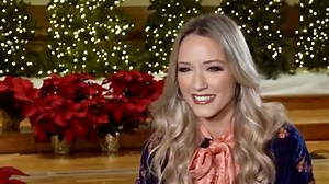 Knoxville's Emily Ann Roberts reflects on big year, upcoming arena tour with Blake Shelton