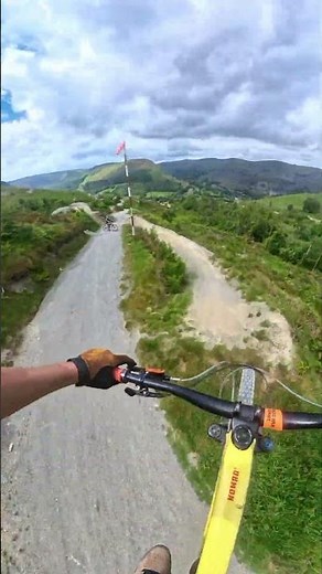 Revolution bike park 🤟 full video now up #revs4evs #revolutionbikepark #mtb #visionline