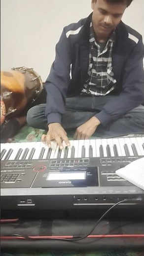 old bollywood songs on piano #music #oldsong #short #youtubeshorts #youtuber #instrumentalmusic
