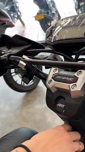 Conocías esto sobre nuestra DYNAMIC PRO 125 💯 descubre esta y muchas más características. 😎 En AKT automática la moto, no tus decisiones 😎 Mírala aquí 👇 | AKT Motos