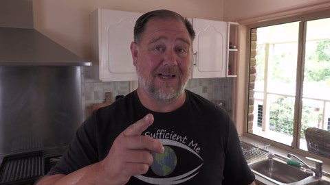 Turn Kitchen Scraps into Compost in Just 90 minutes | Nagual Review