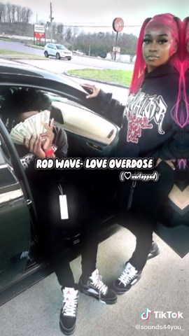 Overlapped Audios for Couples: Love and Connection